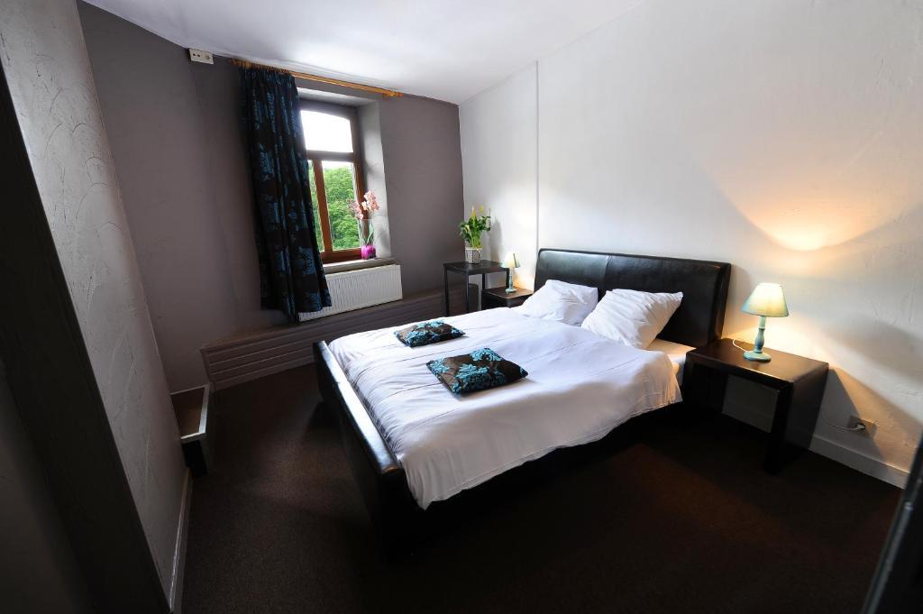 The River Hotel 2*