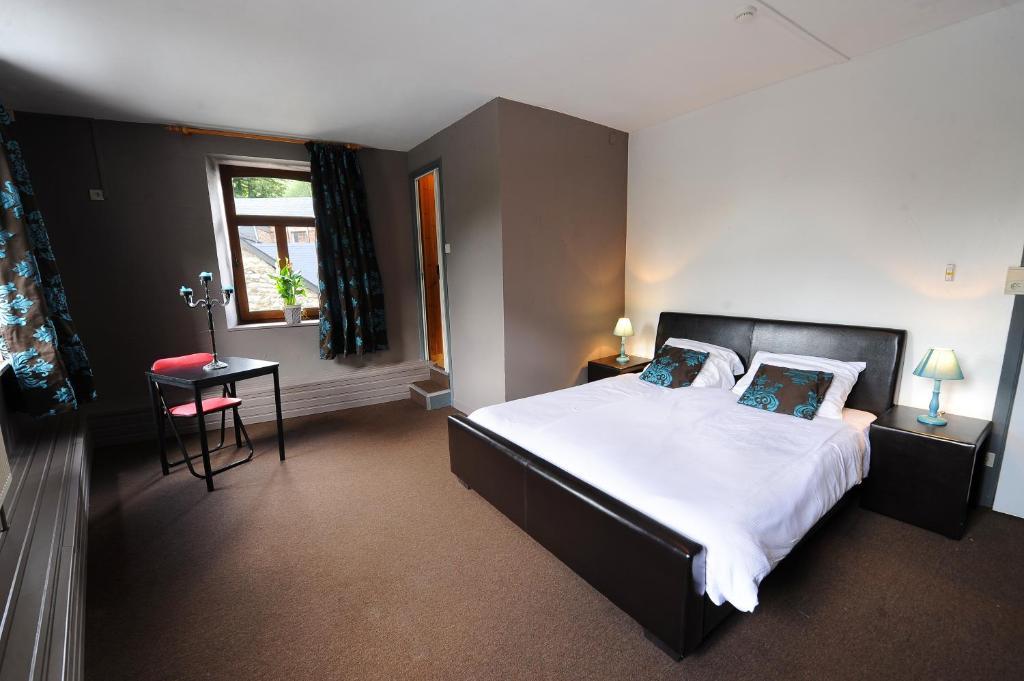 Hotel The River 2*